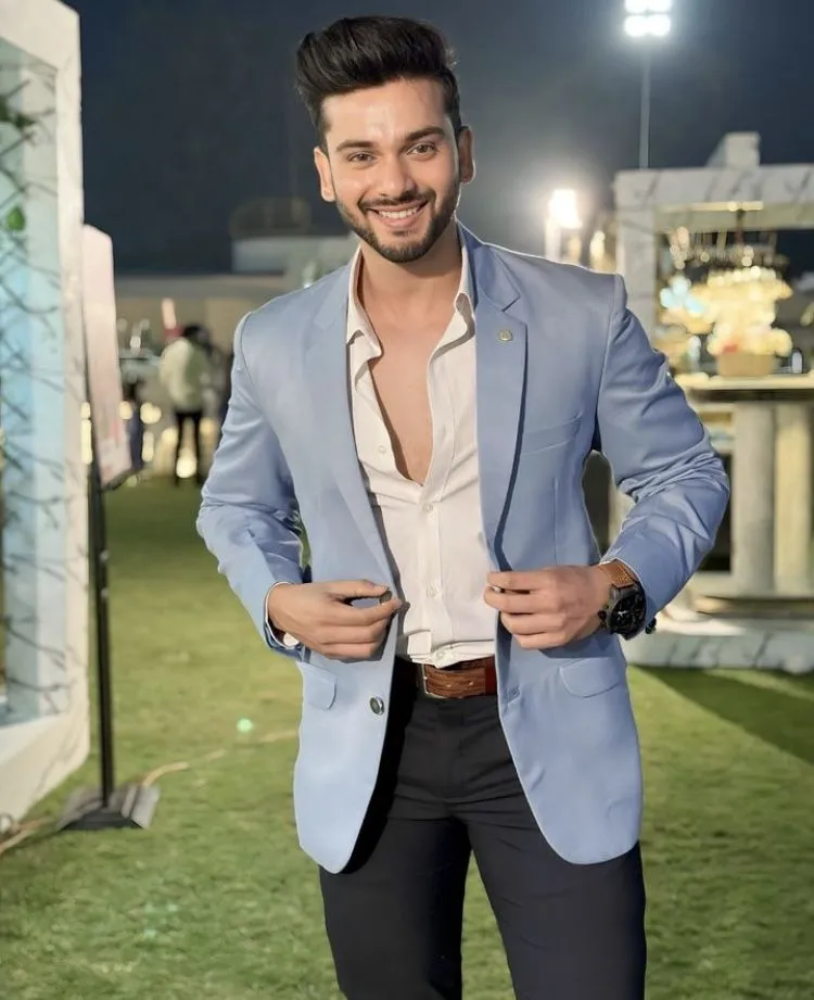 sky blue blazer combination