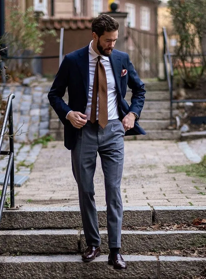 navy blue blazer combination