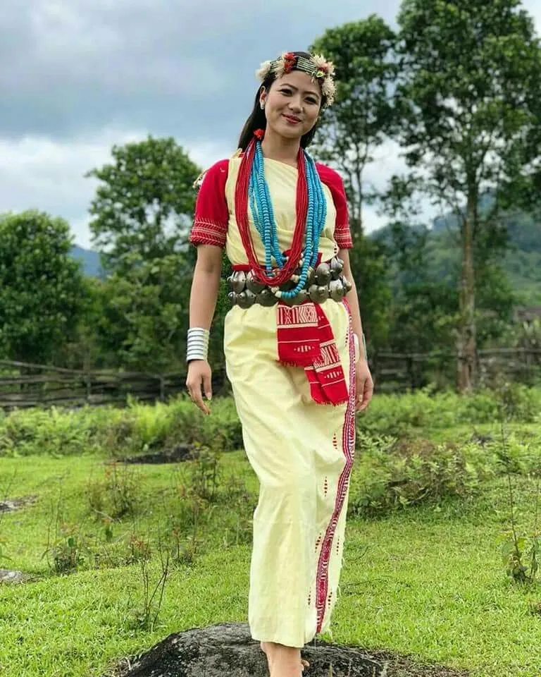 traditional dress of arunachal Pradesh