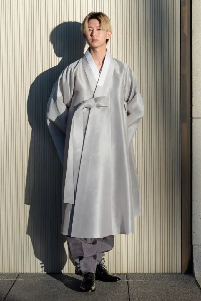korean traditional dress